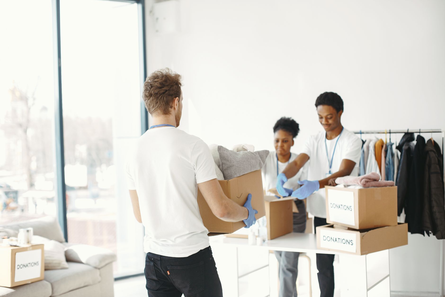 A corporate team volunteering
